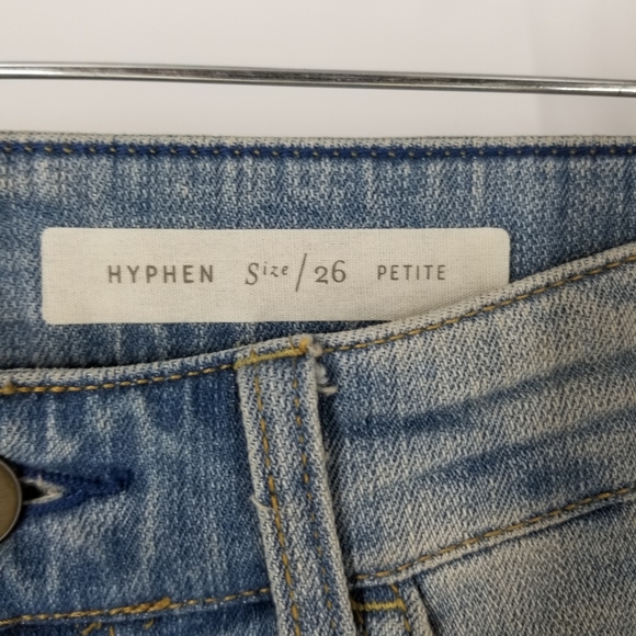 Pilcro Anthro Hyphen 26P Embroidered Faded Jeans - Picture 4 of 11